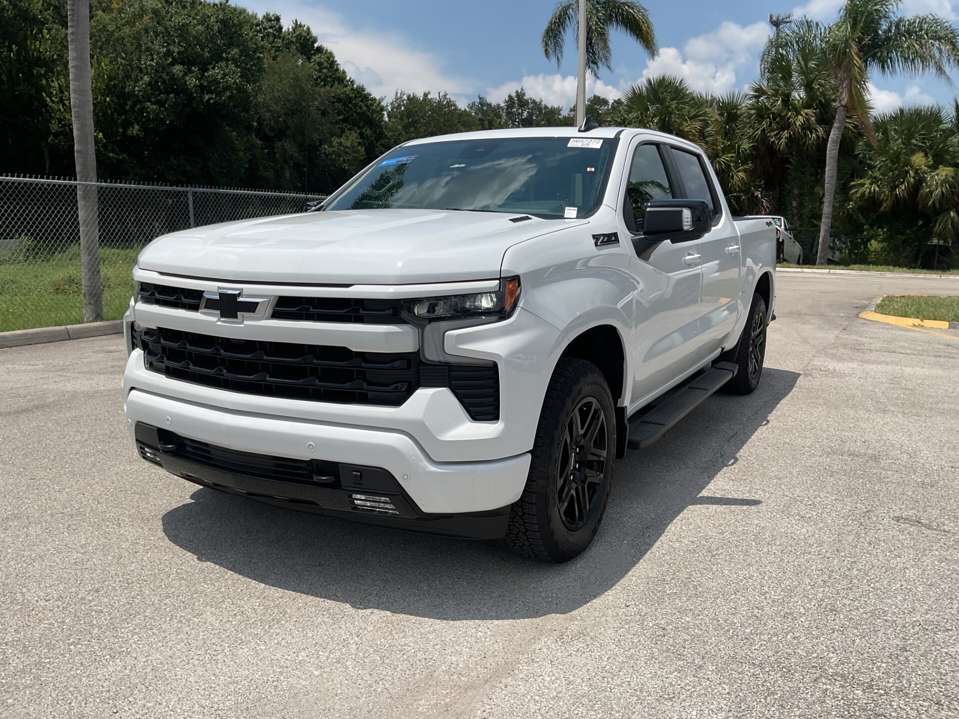 chevrolet silverado 1500 2025 1GCUKEE84SZ313252 image chevrolet silverado 1500 2025 1GCUKEE84SZ313252 image